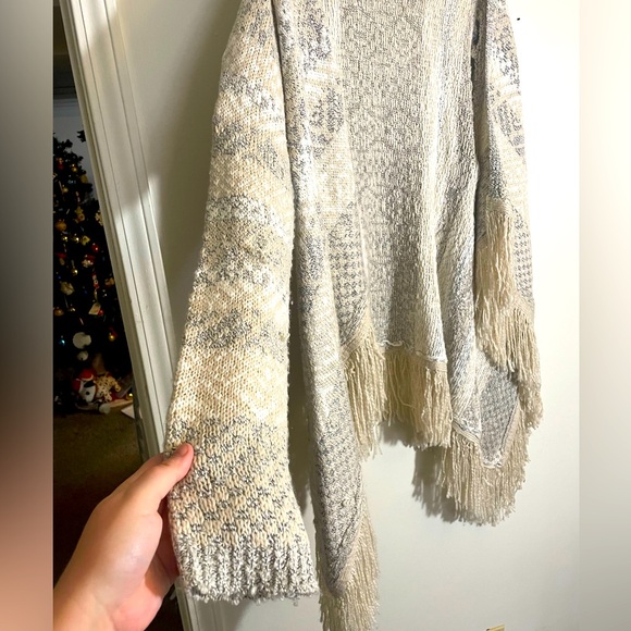 Western Style Fringe Cardigan - Picture 4 of 6